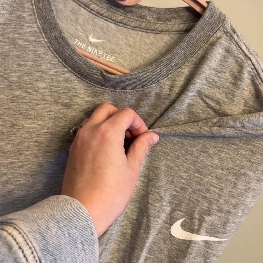 Womenโs Nike Dri-Fit Long Sleeve Tee MSRP $60